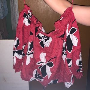 cute off the shoulder summer top !